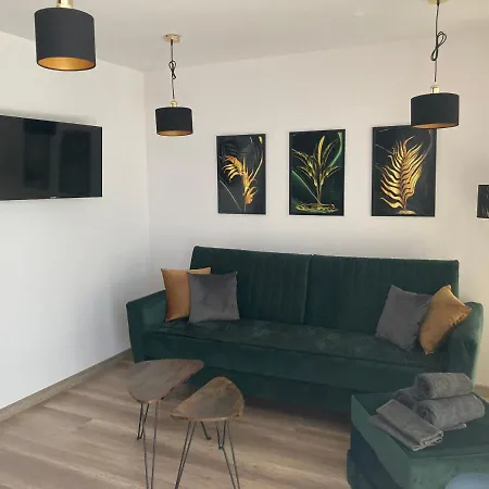 Basia 2 אוסטראון